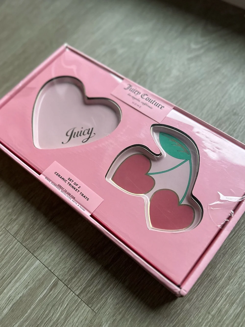 JUICY COUTURE CERAMIC TRINKET TRAYS 2 Piece set NIB SEALED